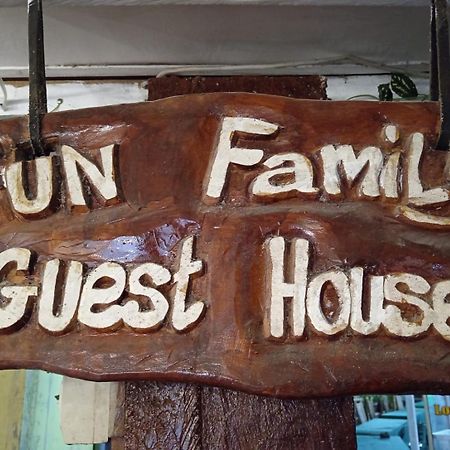 Fun Family Guest House N Jungle Tour Букит Лаванг Екстериор снимка